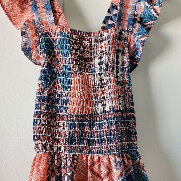 Girl dress  - Picture 2 of 7